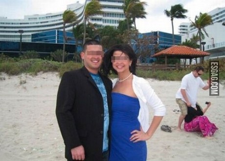 Ubiquemos la acción en un segundo plano