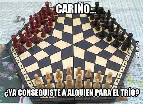 Buscando gente para un trío, quién conoce a alguien?