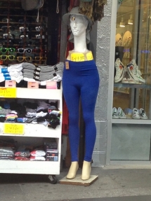 Un maniquí muy deforme