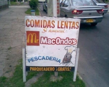 Este cartel me hace acordar a algo...